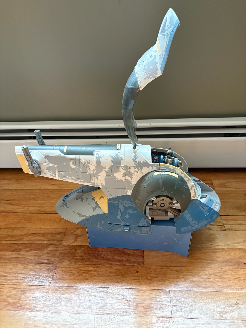Hasbro Star Wars Razor Crest Playset - Blue, Gray, White
